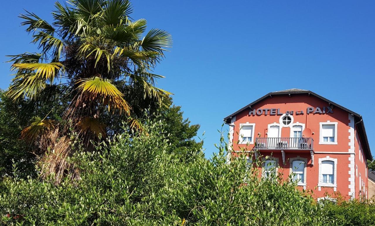 Hotel De La Paix Oloron-Sainte-Marie Bagian luar foto